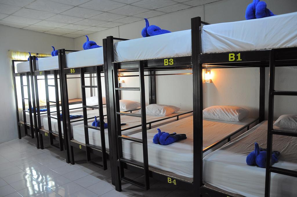Mickey Hostel Хаад Рин Стая снимка
