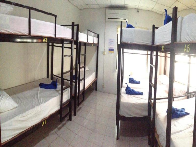 Mickey Hostel Хаад Рин Екстериор снимка