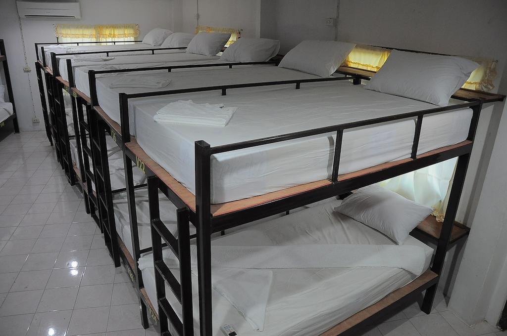 Mickey Hostel Хаад Рин Екстериор снимка