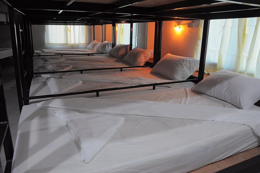 Mickey Hostel Хаад Рин Екстериор снимка