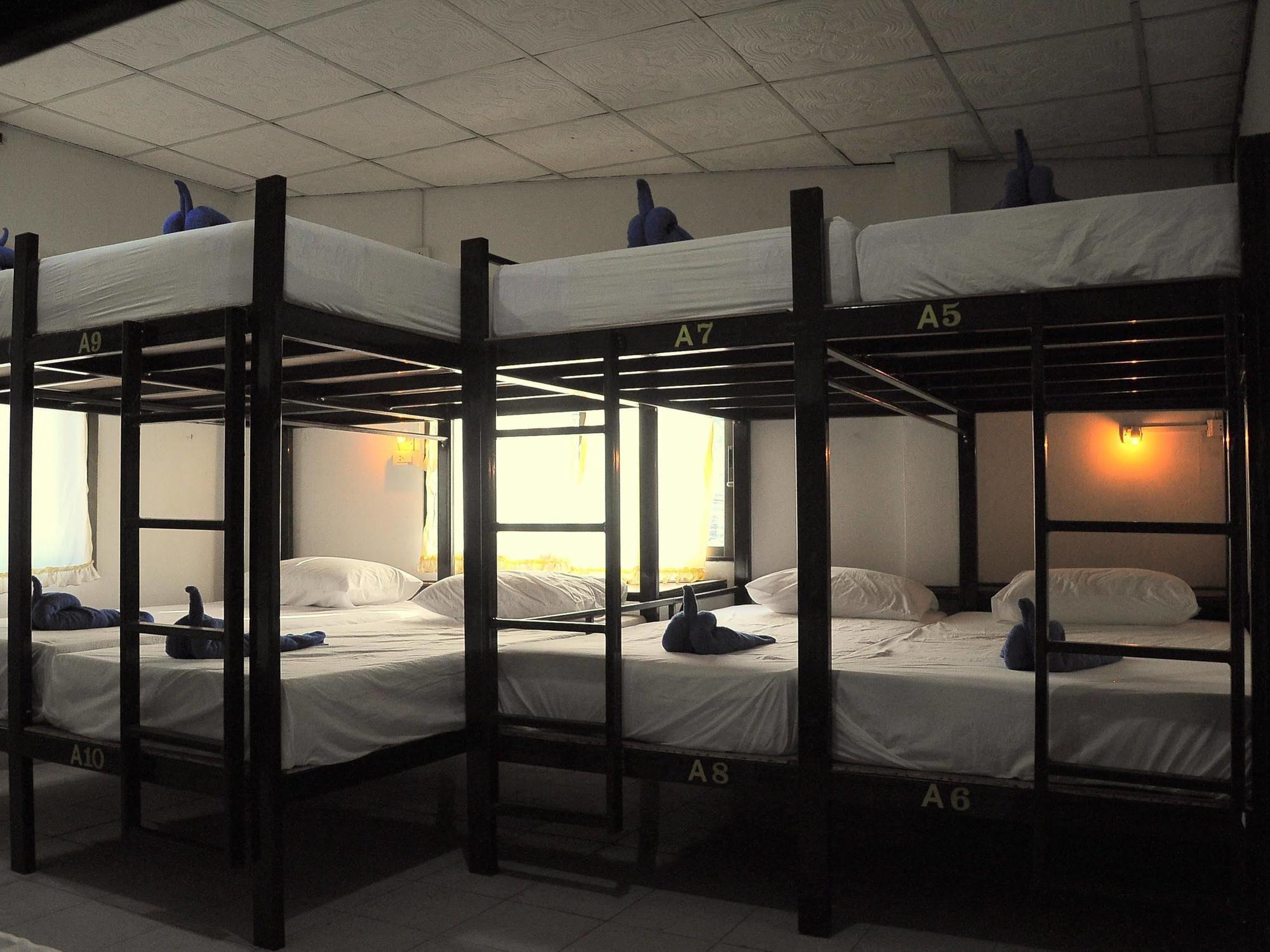 Mickey Hostel Хаад Рин Екстериор снимка